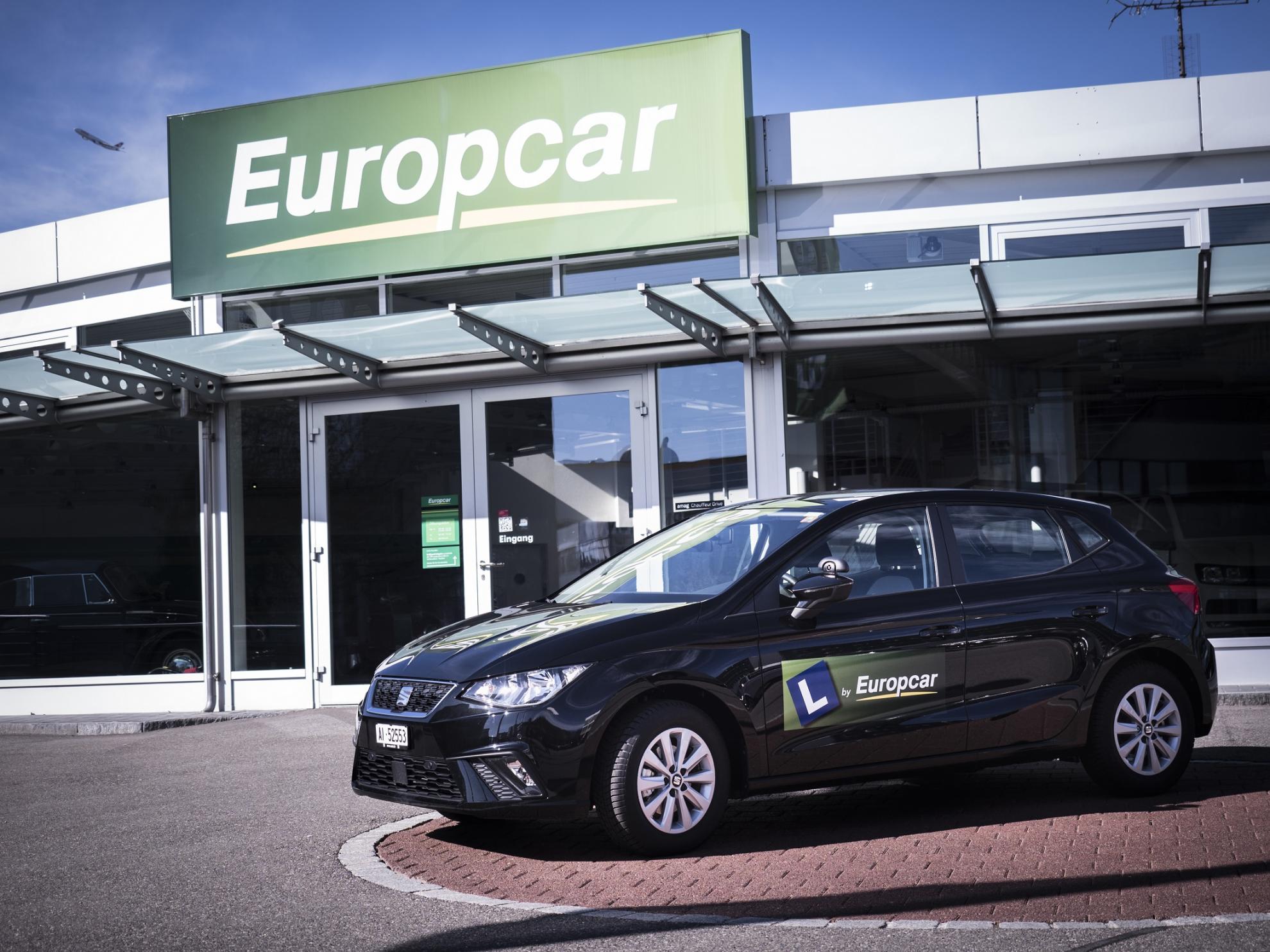 Частные аренда авто москва. Europcar. Еврокар машина. Авро пеар. Europcar Compact Elite.